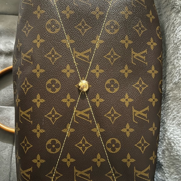 🔥SOLD🔥Louis Vuitton Tívoli GM - Picture 9 of 10